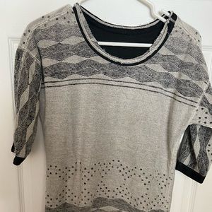 Burton XS top worn once EUC